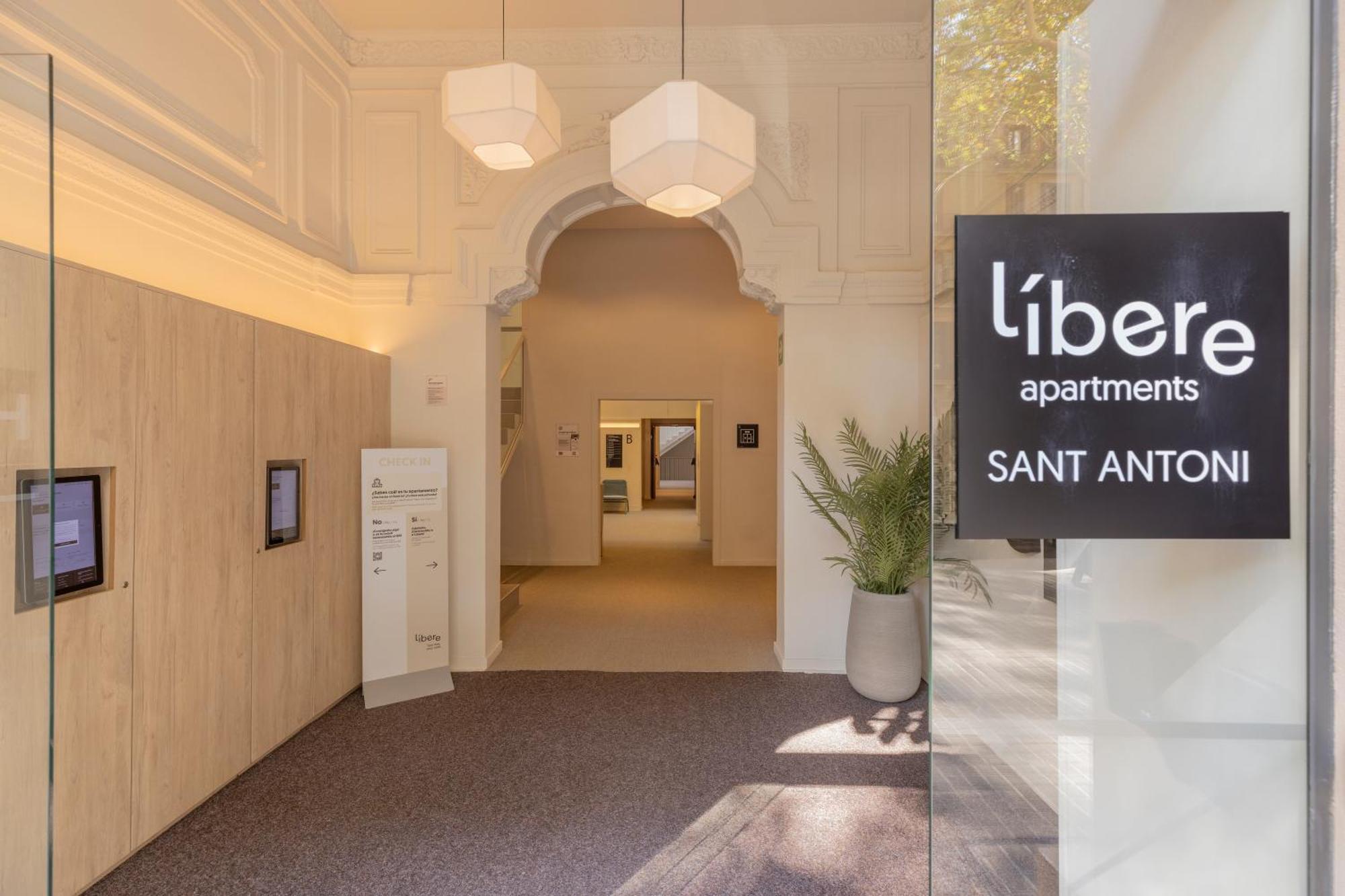 Aparthotel Libere Barcelona Sant Antoni Exterior foto